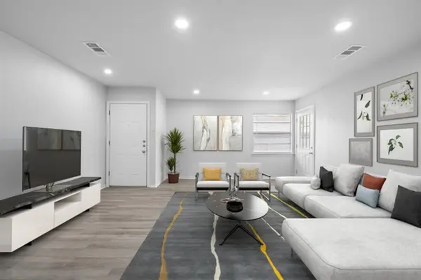 726 Skyline Drive, Duncanville, TX 75116