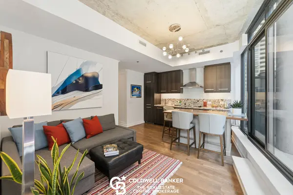 15 Beverley ST #408, Toronto C01, ON M5T 0B3