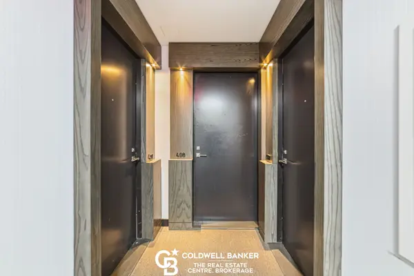 15 Beverley ST #408, Toronto C01, ON M5T 0B3