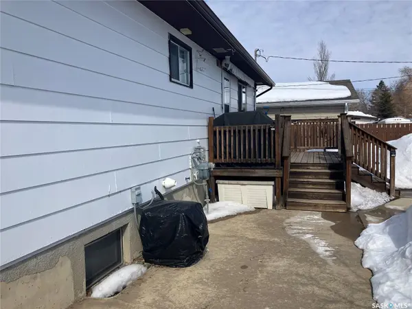 1103 3rd STREET W, Nipawin, SK S0E 1E0