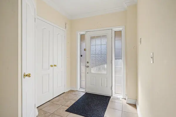 4208 Prudham AVE, Burlington, ON L7M 0N2