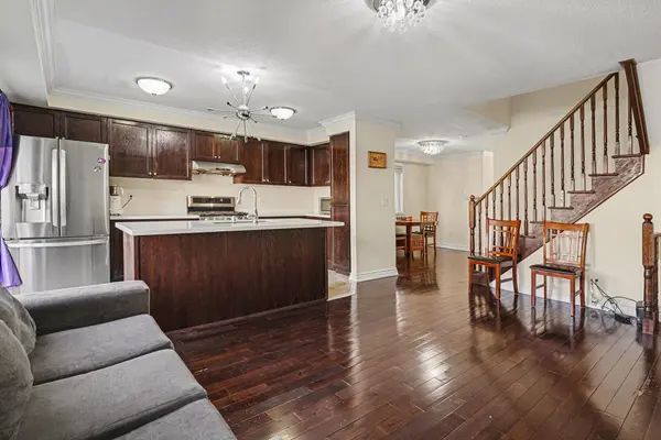 4208 Prudham AVE, Burlington, ON L7M 0N2