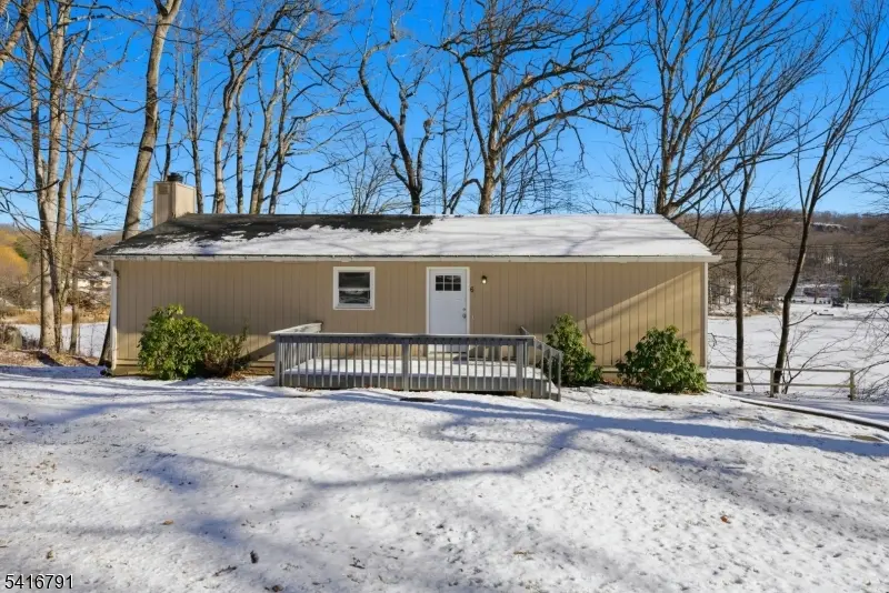 6 Tomahawk Trl, Jefferson Twp., NJ 07849