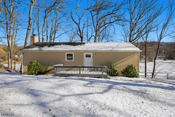 6 Tomahawk Trl, Jefferson Twp., NJ 07849