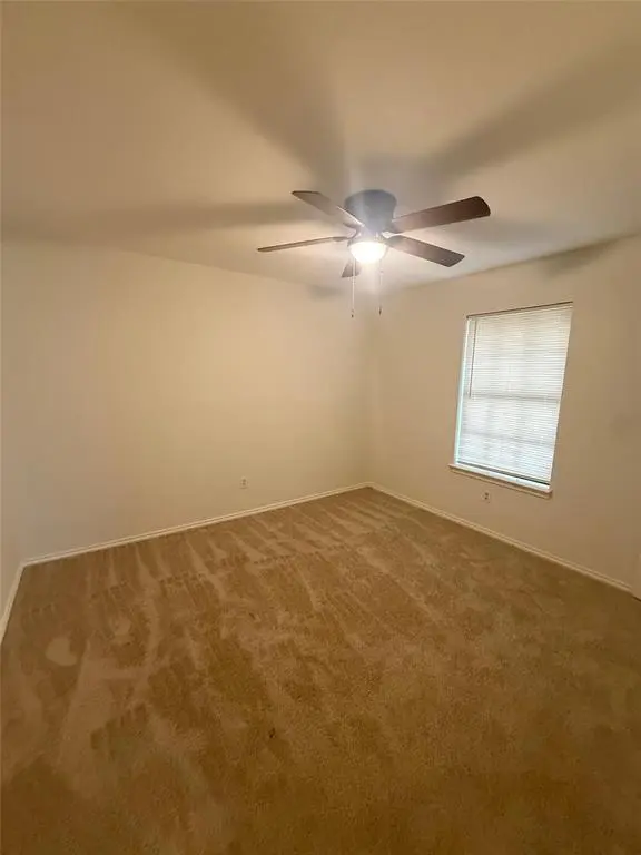 1009 Village Wood Court, Arlington, TX 76012