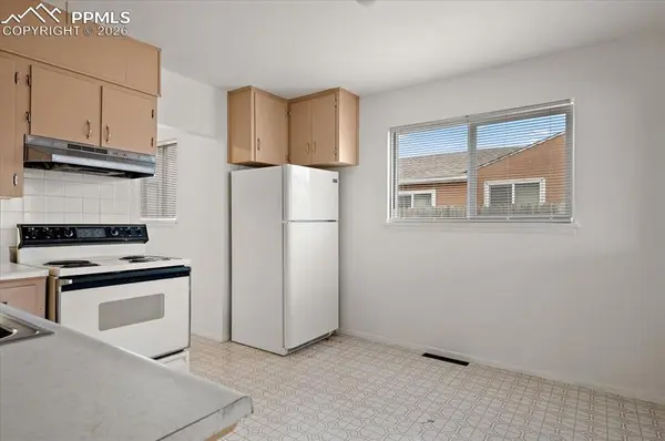 1726 Moore AVE, Pueblo, CO 81005