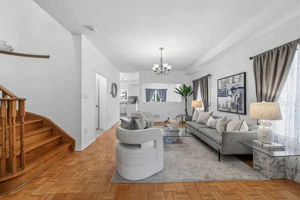 62 Colonial CRES, Richmond Hill, ON L4E 3X3