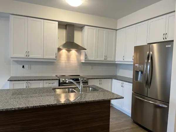 45 Eberhardt DR E, Wasaga Beach, ON L9Z 0K5