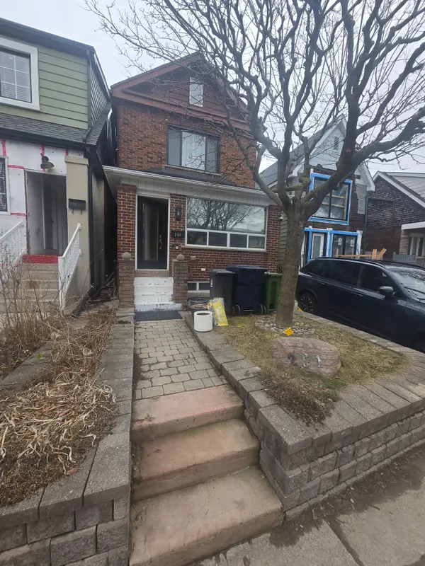 251 Silverthorn AVE #Main, Toronto W03, ON M6N 3K2