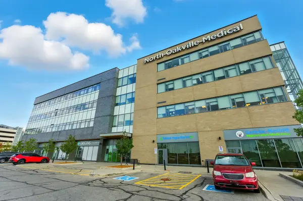 3075 Hospital Gate #419, Oakville, ON L6M 1M1