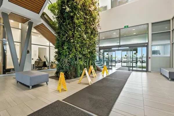 3075 Hospital Gate #419, Oakville, ON L6M 1M1