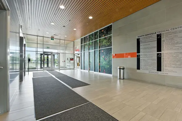 3075 Hospital Gate #419, Oakville, ON L6M 1M1