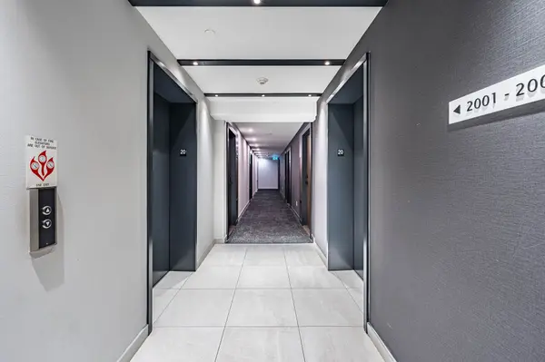 4065 Confederation Pkwy #2003, Mississauga, ON L5B 0L4