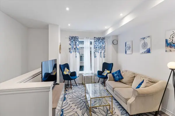 61 Soho ST #25, Hamilton, ON L8J 0M6