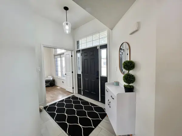 55 Lanark DR, Belleville, ON K8N 0G8