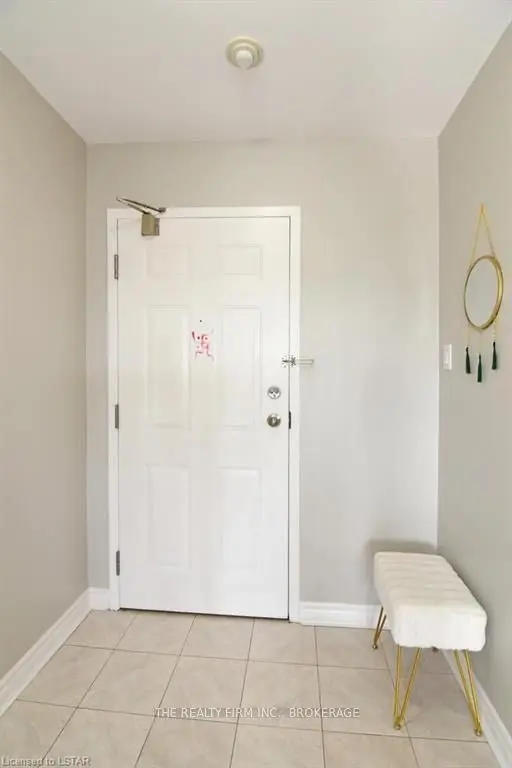 135 Baseline RD W #808, London South, ON N6J 4W4