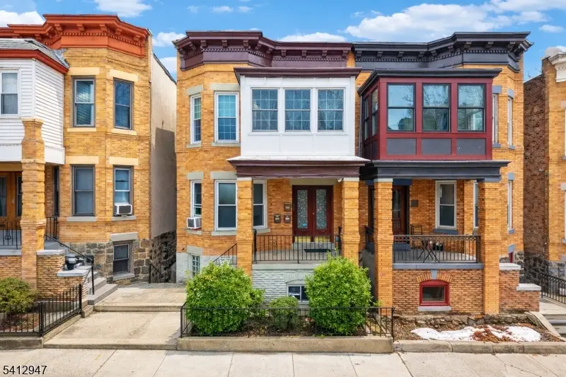 20 Concord St, Jersey City, NJ 07306