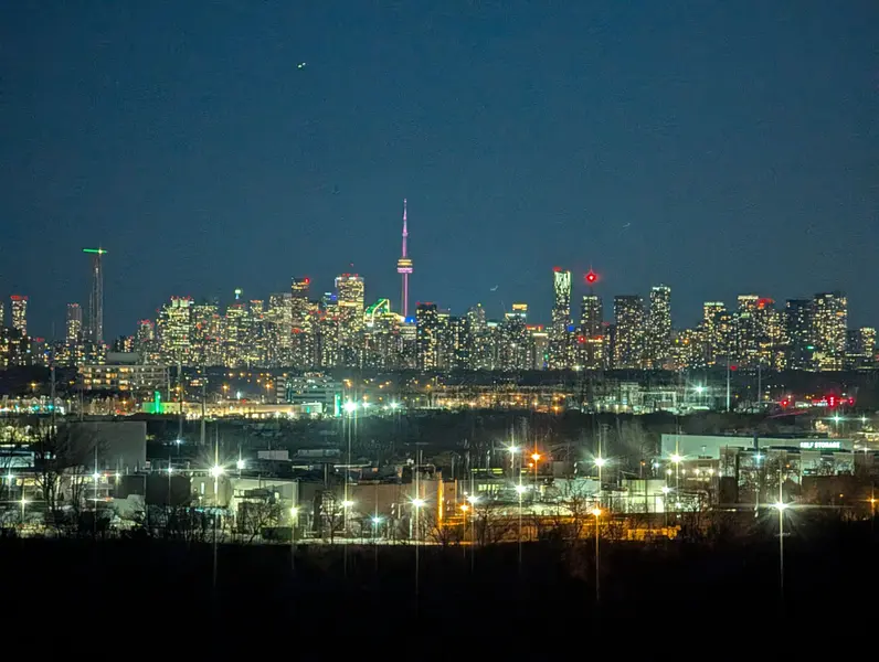 5 Quarrington LN #1202, Toronto C13, ON M3C 0S4