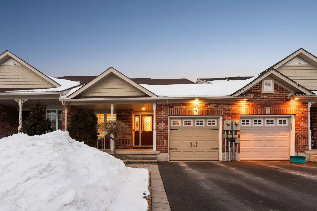 75 Doctor Moore CT, Halton Hills, ON L7J 3A6