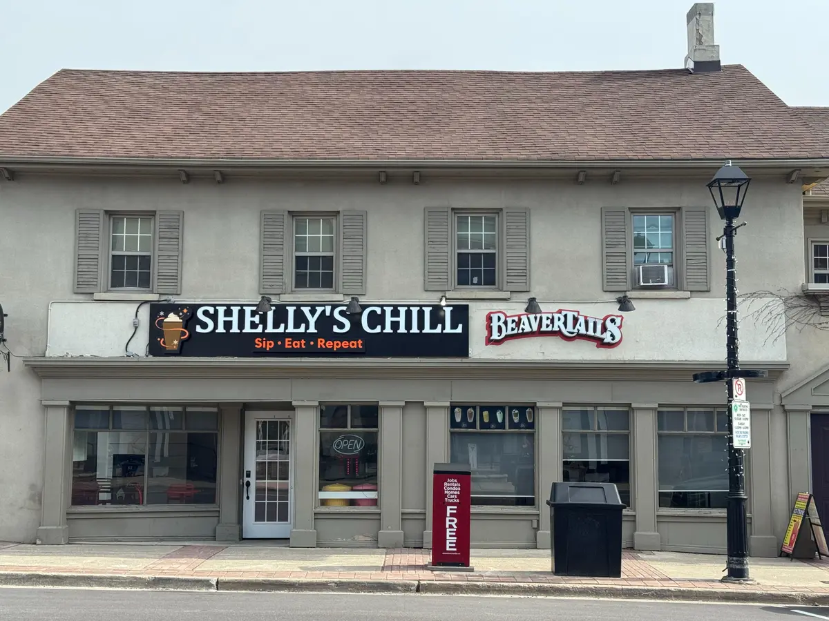 213 Queen ST S, Mississauga, ON L5M 1L6