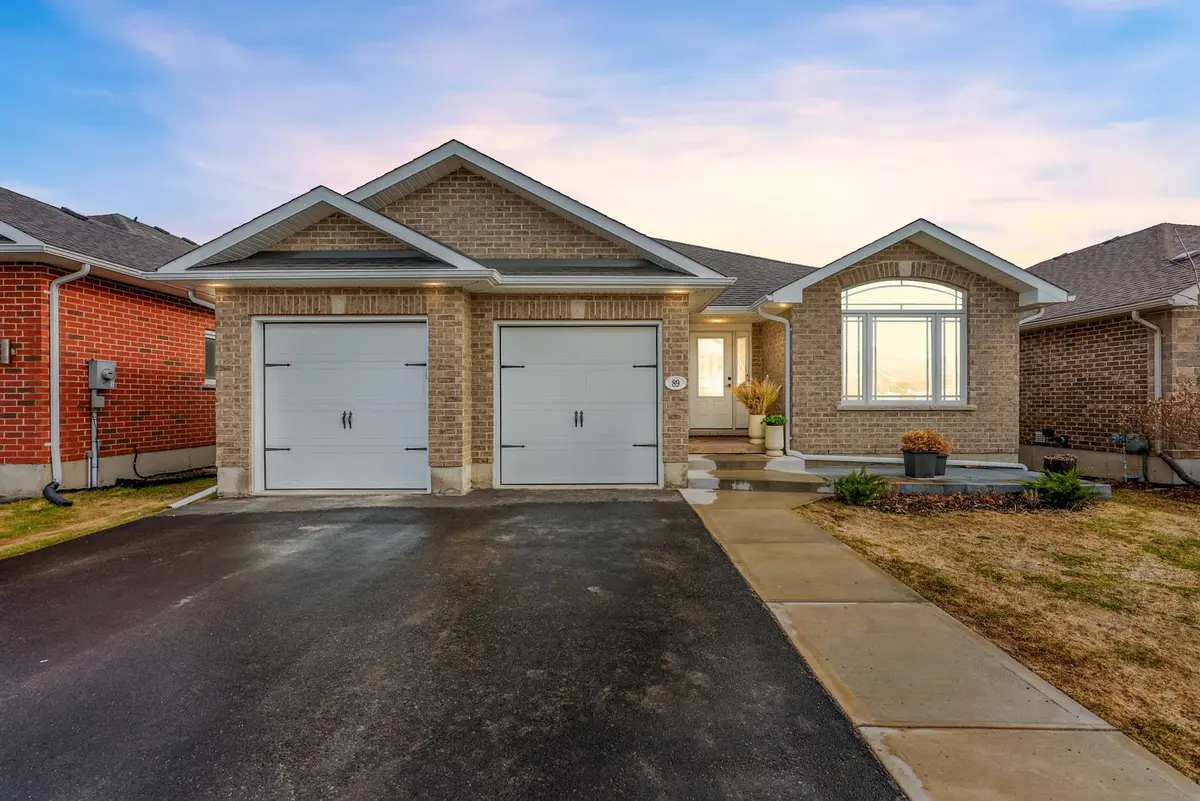 89 Hartwood CRES, Greater Napanee, ON K7R 0A8