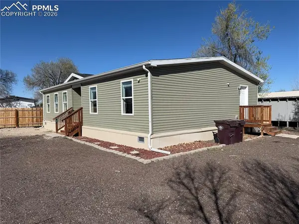 113 E Homer DR, Pueblo West, CO 81007