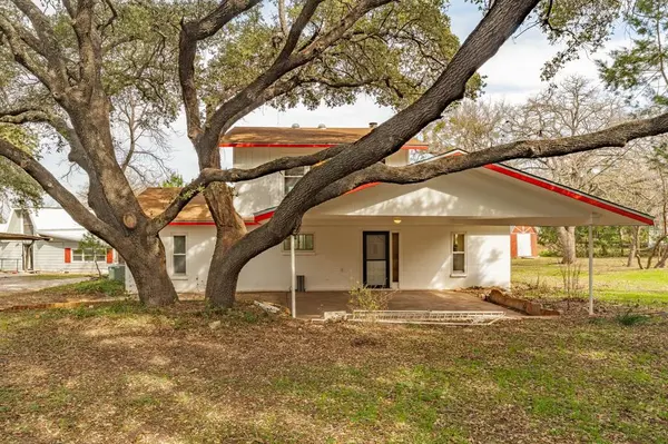 216 Broken Arrow, Comanche, TX 76442