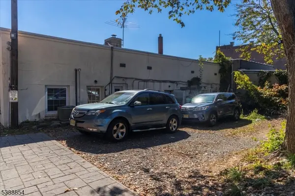 18-20 Main St, Clinton Town, NJ 08809