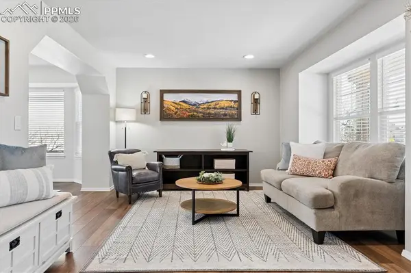 10210 Monmouth LN, Colorado Springs, CO 80920