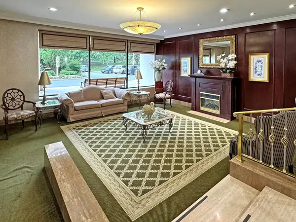 131 Torresdale AVE #908, Toronto C07, ON M2R 3T1