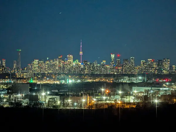 5 Quarrington LN #1202, Toronto C13, ON M3C 0S4