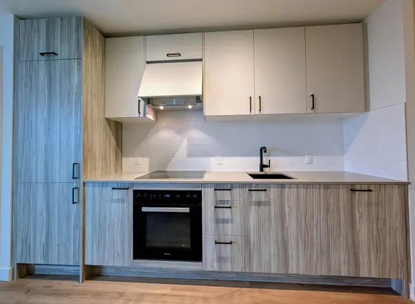 5 Quarrington LN #1202, Toronto C13, ON M3C 0S4