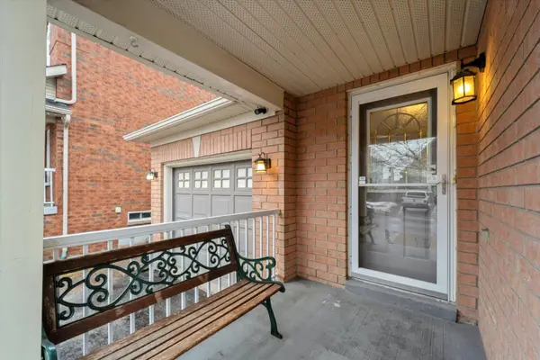 62 Reddenhurst CRES, Georgina, ON L4P 4G2