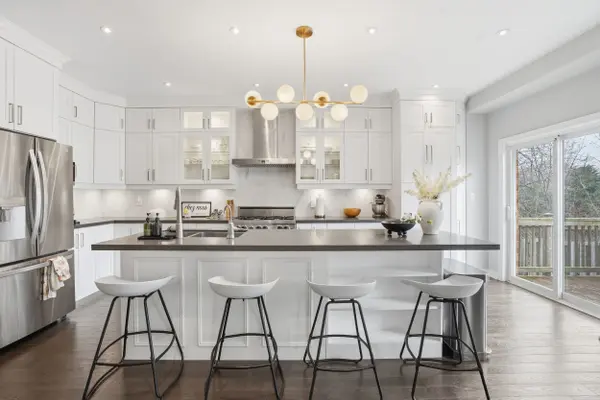 72 Dovetail DR, Richmond Hill, ON L4E 5A7