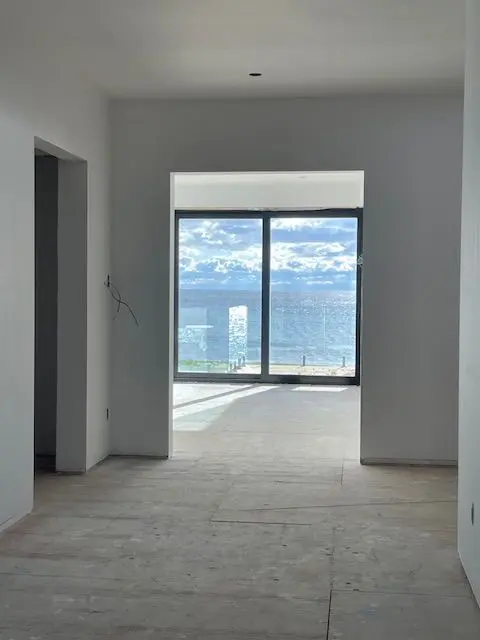 99 Lake Promenade N/A, Toronto W06, ON M8W 1A2