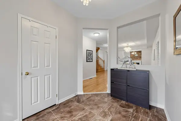 101 Cookview DR, Brampton, ON L6R 3T9