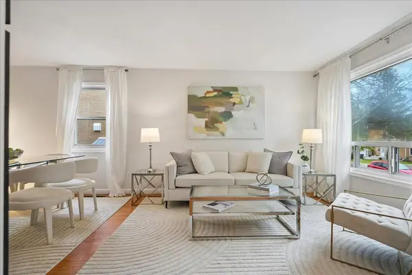 51 Skylark RD, Toronto W02, ON M6S 4M5