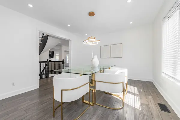 3 Esson ST, Hunt Club - South Keys And Area, ON K1G 4R8