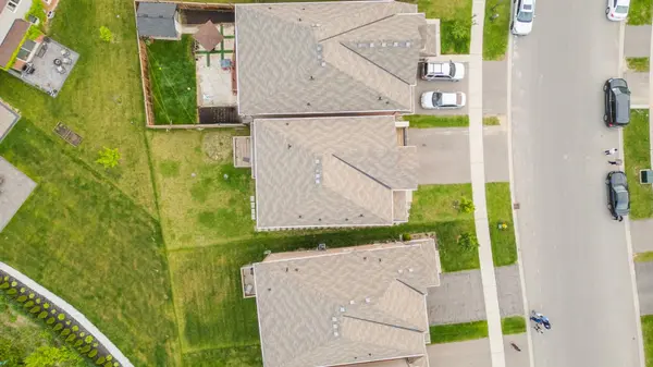 55 Longboat RUN W, Brantford, ON N3T 0P5