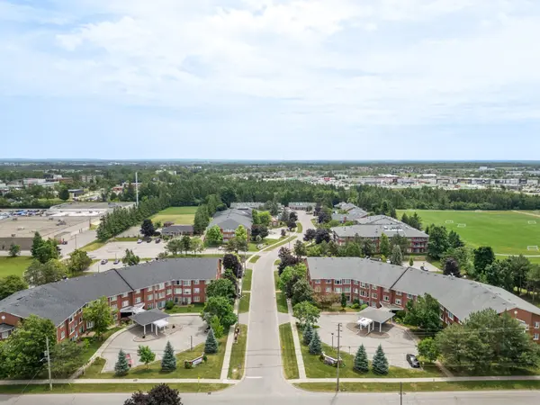 1 Heritage WAY #109, Kawartha Lakes, ON K9V 5P9