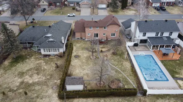 1717 Blakely DR, Cornwall, ON K6J 5M6