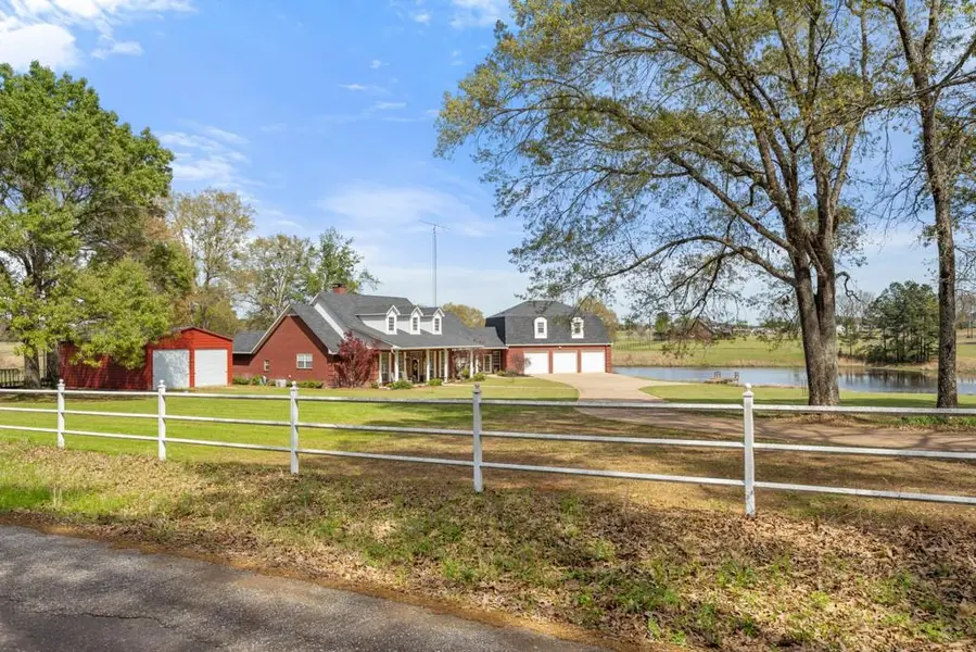 15080 County Road 1104, Flint, TX 75762