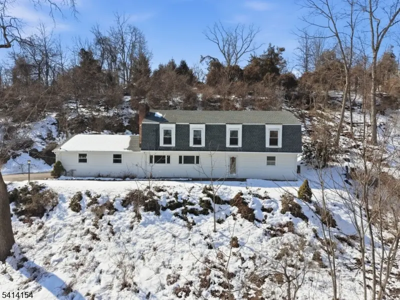 67 Hook Mountain Rd, Montville Twp., NJ 07045