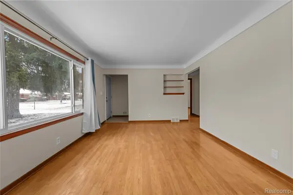 19501 Redfern ST, Detroit, MI 48219