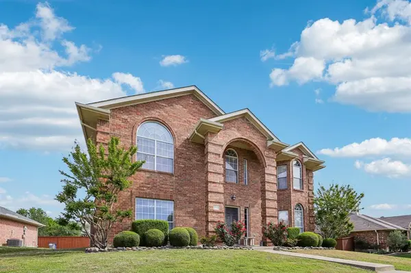 3723 Trailridge Drive, Sachse, TX 75048
