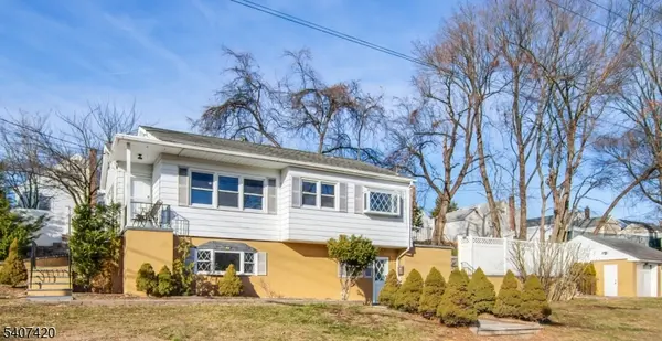 301 Riverview Rd, Pompton Lakes Boro, NJ 07442