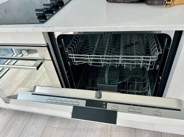 82 Dalhousie ST #2003, Toronto C08, ON M5B 0C5