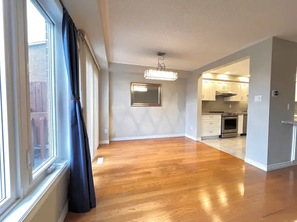 5317 Ferret CT, Mississauga, ON L4Z 3M4