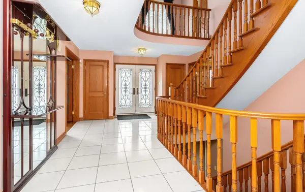 85 Harlow CRES, Toronto W10, ON M9V 2Y8