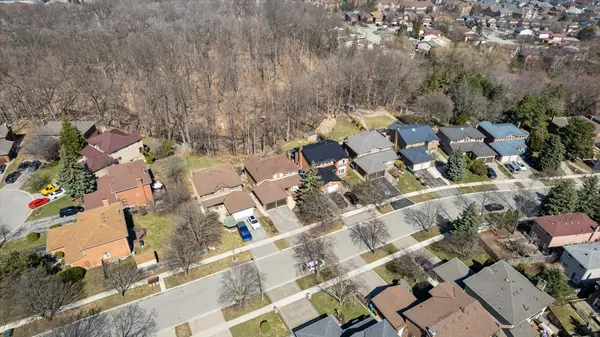 2421 Hargood PL, Mississauga, ON L5M 3G6